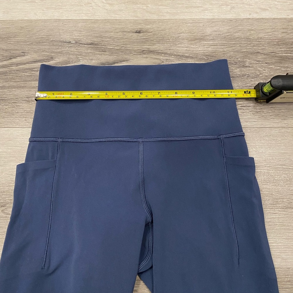 ATHLETA Salutation 7/8 Tight in Powervita, Size XS, Blue - Picture 4 of 7